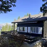 Cache-cache Mountain & Quiet 10 Pers Chalet *
